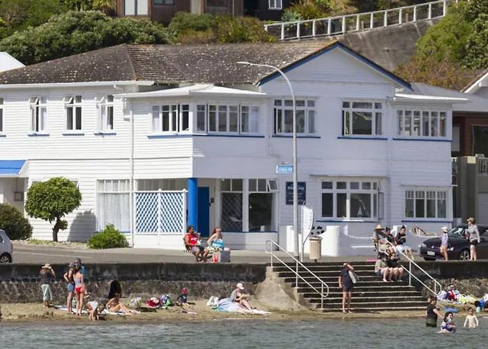 Moana Lodge
